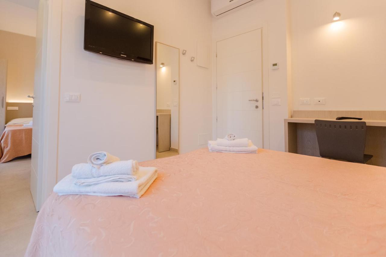 Hotel Altamarea Misano Adriatico Extérieur photo