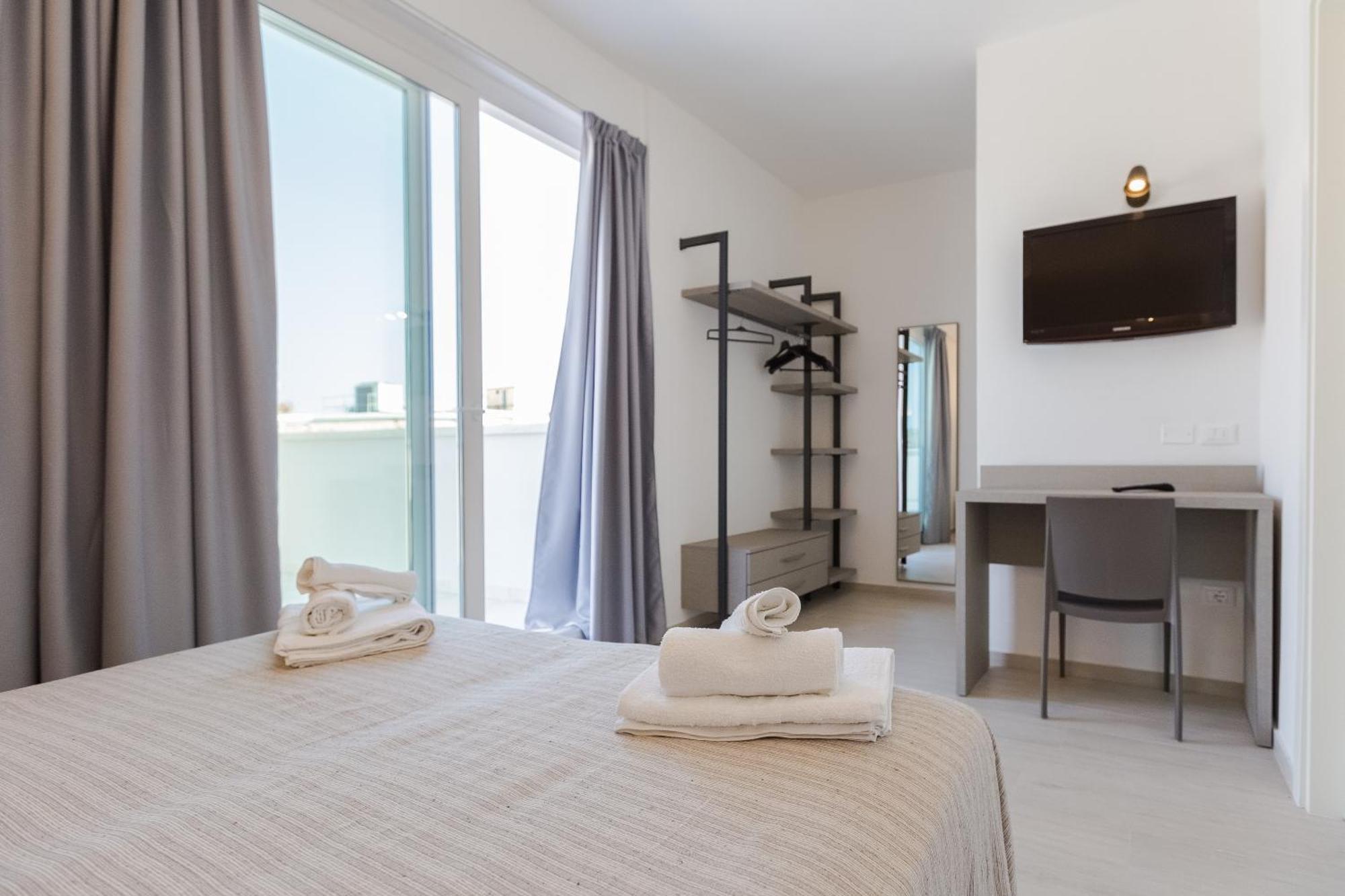 Hotel Altamarea Misano Adriatico Extérieur photo